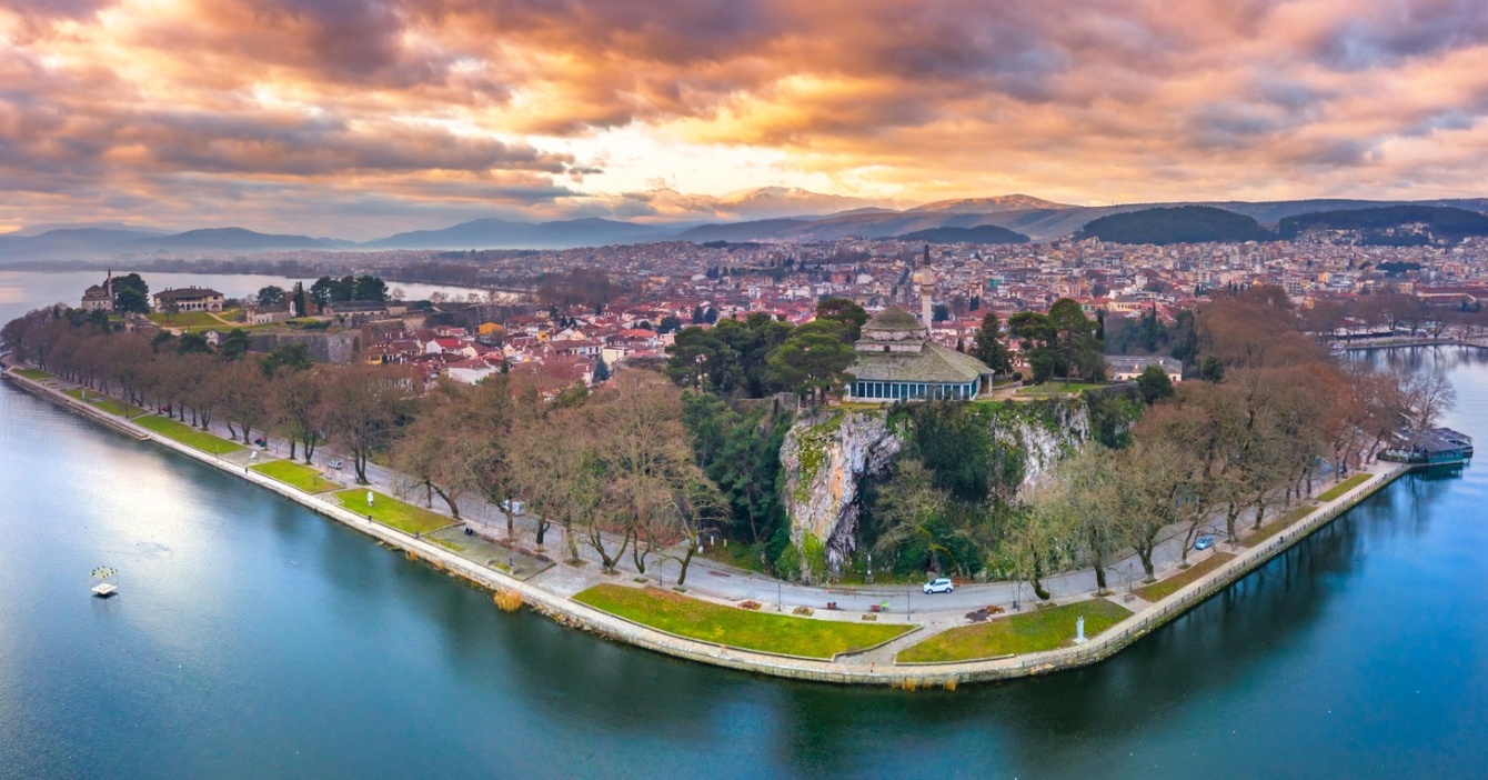 leader_ioanninon